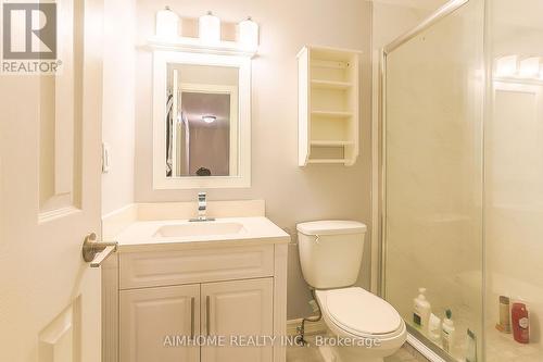 2124 Millway Gate, Mississauga, ON - Indoor Photo Showing Bathroom
