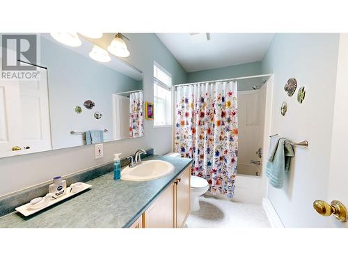 4848 Kitwanga Drive, 108 Mile Ranch, BC - Indoor Photo Showing Bathroom