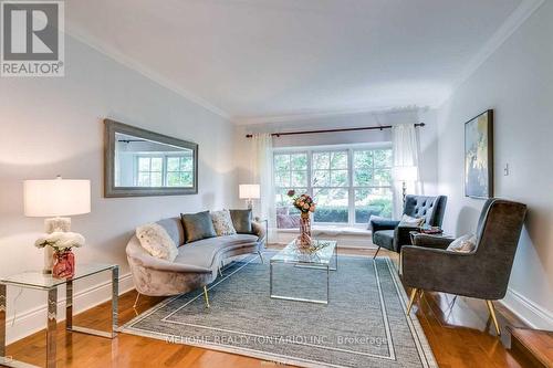 282 Gatestone Avenue, Oakville, ON - Indoor Photo Showing Living Room