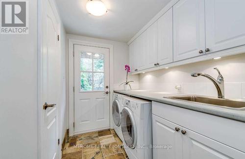 282 Gatestone Avenue, Oakville, ON - Indoor Photo Showing Laundry Room