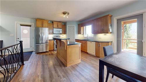 63159 Rd 50N - Lady Smith Road, Holland, MB - Indoor Photo Showing Kitchen
