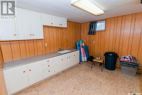 203 Bayne Street, Luseland, SK - Indoor