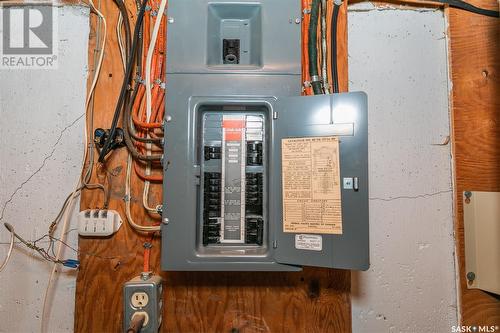 203 Bayne Street, Luseland, SK - Indoor Photo Showing Basement