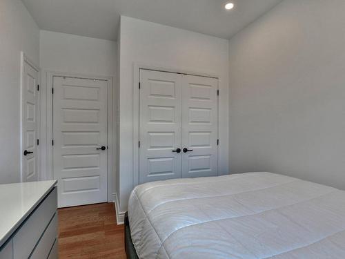 Bedroom - 2800 Rue Des Francs-Bourgeois, Boisbriand, QC - Indoor Photo Showing Bedroom