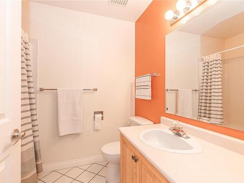 1540 Muir Pl, Sooke, BC - Indoor Photo Showing Bathroom