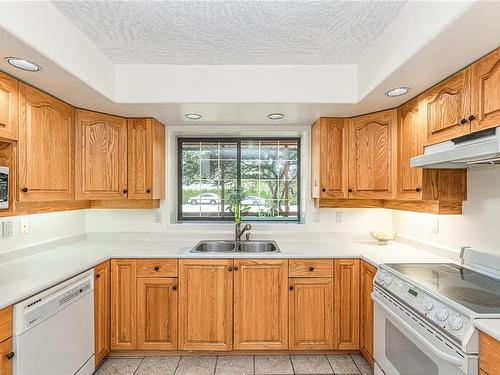 1540 Muir Pl, Sooke, BC - Indoor Photo Showing Kitchen With Double Sink