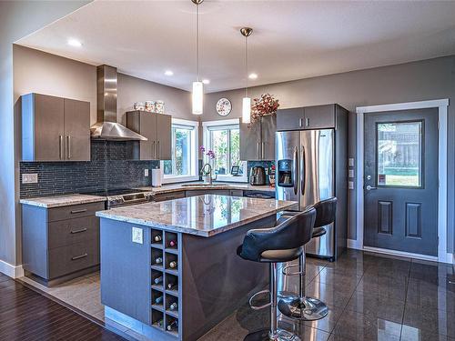 388 Poets Trail Dr, Nanaimo, BC - Indoor Photo Showing Kitchen With Stainless Steel Kitchen With Upgraded Kitchen