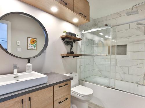 Salle de bains - 35 Rue Champagne, Saint-Constant, QC - Indoor Photo Showing Bathroom