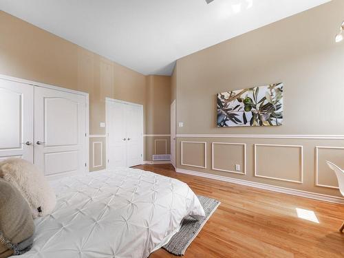 Bedroom - 509 Rue Du Pain-De-Sucre, Mont-Saint-Hilaire, QC - Indoor Photo Showing Bedroom