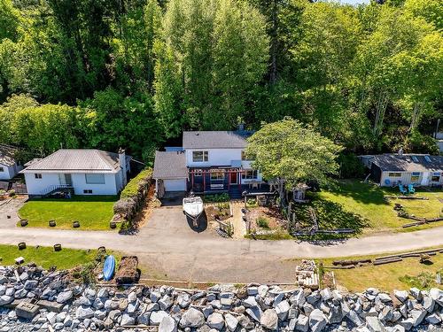 2156 Hall Rd, Courtenay, BC - Outdoor