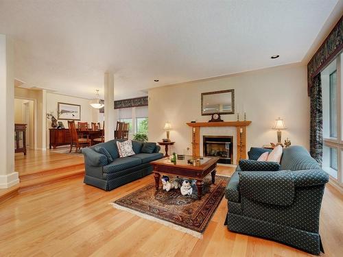 6363 Old West Saanich Rd, Central Saanich, BC - Indoor Photo Showing Living Room With Fireplace