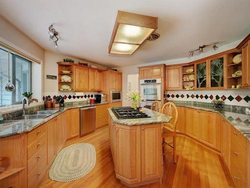 6363 Old West Saanich Rd, Central Saanich, BC - Indoor Photo Showing Kitchen With Double Sink