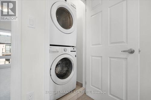 1394 Coral Springs Path, Oshawa, ON - Indoor Photo Showing Laundry Room