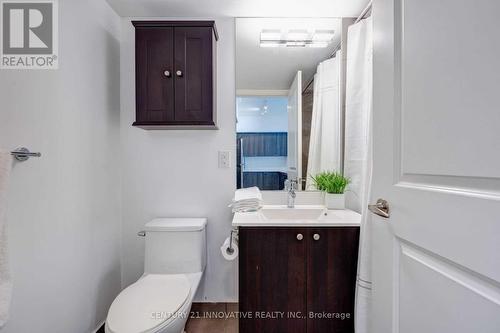1507 - 1235 Bayly Street, Pickering, ON - Indoor Photo Showing Bathroom