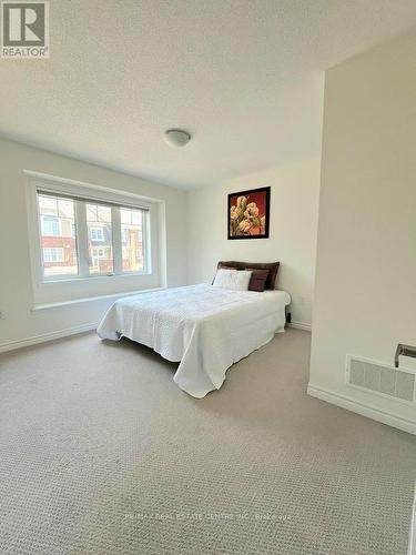 514 Fir Court, Milton, ON - Indoor Photo Showing Bedroom