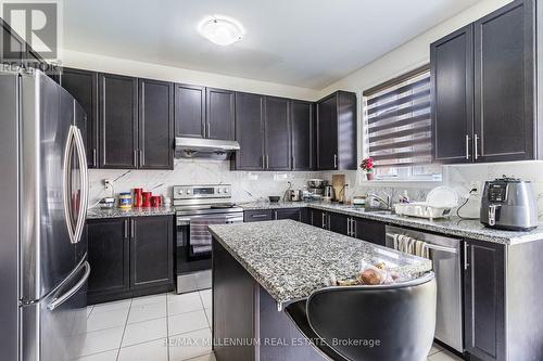 31 O'Connor Crescent, Brampton, ON - Indoor Photo Showing Kitchen With Stainless Steel Kitchen With Upgraded Kitchen