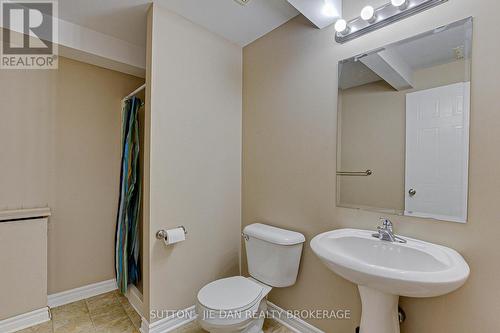 50 - 1059 Whetherfield Street, London, ON - Indoor Photo Showing Bathroom