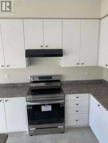 85 Stern Drive, Welland, ON - Indoor Photo Showing Kitchen