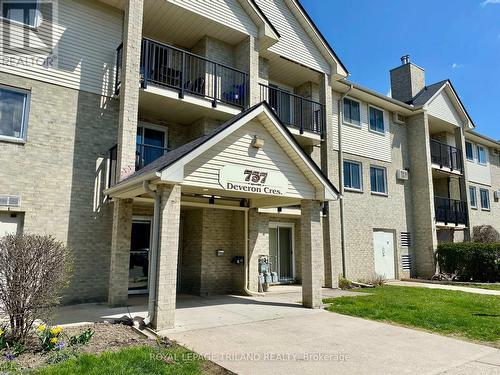 737 Deveron Crescent, London, ON - Outdoor With Balcony