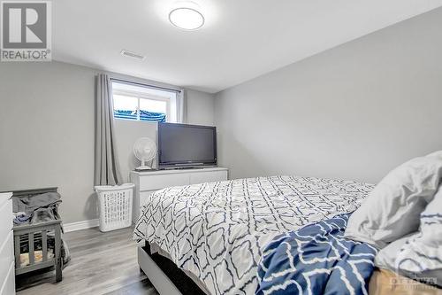 2968 Drew Drive, South Mountain, ON - Indoor Photo Showing Bedroom