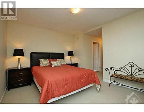 PRIMARY BEDROOM - 570 Laurier Avenue W Unit#2305, Ottawa, ON - Indoor Photo Showing Bedroom