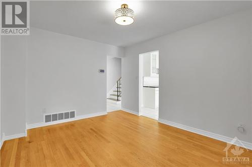 194 Mccurdy Drive, Ottawa, ON - Indoor Photo Showing Other Room
