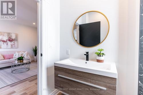 53 Queenston Street, St. Catharines, ON - Indoor Photo Showing Bathroom