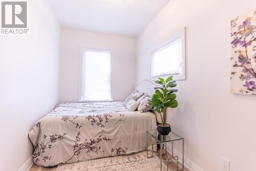 53 Queenston Street, St. Catharines, ON - Indoor Photo Showing Bedroom