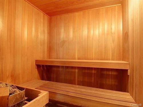 Sauna - 323-1200 Rue St-Alexandre, Montréal (Ville-Marie), QC - Indoor Photo Showing Other Room