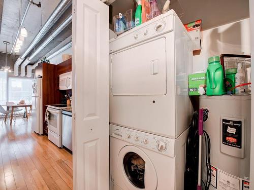 Salle de lavage - 323-1200 Rue St-Alexandre, Montréal (Ville-Marie), QC - Indoor Photo Showing Laundry Room