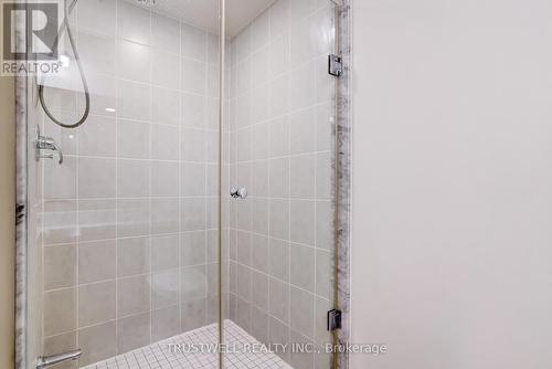 222 - 39 Upper Duke Crescent, Markham, ON - Indoor Photo Showing Bathroom