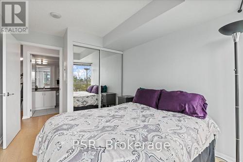 907 - 215 Fort York Boulevard W, Toronto, ON - Indoor Photo Showing Bedroom