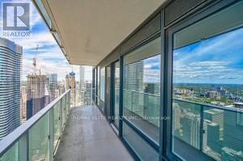 4902 - 501 Yonge Street, Toronto C08, ON - Outdoor With Balcony With Exterior