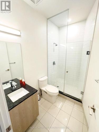 109 - 50 Ordnance Street, Toronto, ON - Indoor Photo Showing Bathroom
