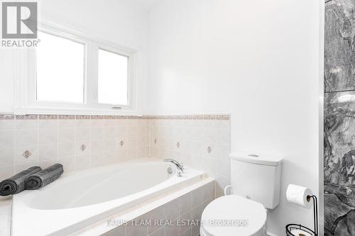 2 Purt Court, Barrie, ON - Indoor Photo Showing Bathroom