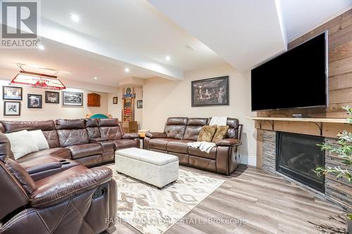 2 Purt Court, Barrie, ON - Indoor Photo Showing Living Room With Fireplace