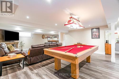 2 Purt Court, Barrie, ON - Indoor Photo Showing Other Room