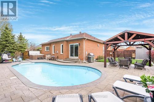 2 Purt Court, Barrie, ON - Outdoor With In Ground Pool With Backyard