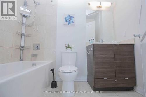 1505 - 59 Annie Craig Drive, Toronto, ON - Indoor Photo Showing Bathroom