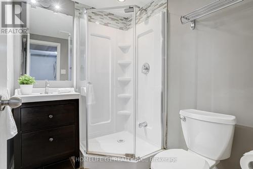 3128 Plum Tree Crescent, Mississauga, ON - Indoor Photo Showing Bathroom