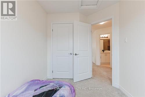 20 Barley Lane, Hamilton, ON - Indoor Photo Showing Bedroom