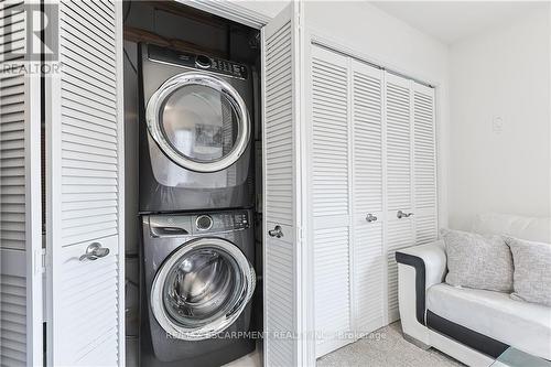 20 Barley Lane, Hamilton, ON - Indoor Photo Showing Laundry Room