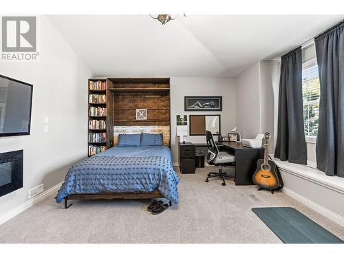 1108 Phoenix Drive, Vernon, BC - Indoor Photo Showing Bedroom