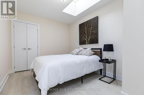 1084 Lansdowne Avenue, Toronto, ON - Indoor Photo Showing Bedroom