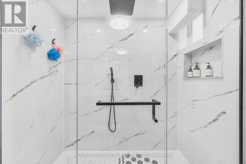 82 Shea Crescent, Kitchener, ON - Indoor Photo Showing Bathroom