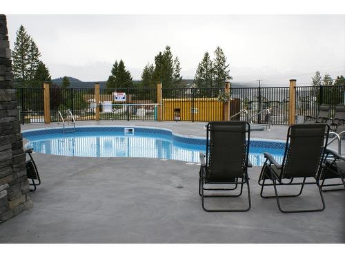 2303 - 7495 Columbia Avenue, Radium Hot Springs, BC - Outdoor With In Ground Pool
