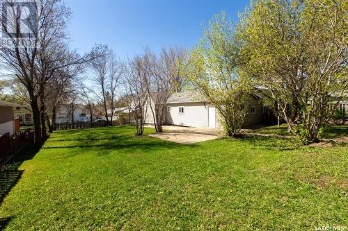 932 Athabasca Street W, Moose Jaw, SK - Outdoor
