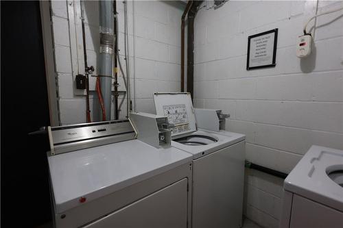 1254 Fennell Avenue E, Hamilton, ON - Indoor Photo Showing Laundry Room