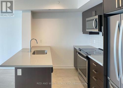 3207 - 50 Wellesley Street E, Toronto, ON - Indoor Photo Showing Kitchen With Stainless Steel Kitchen