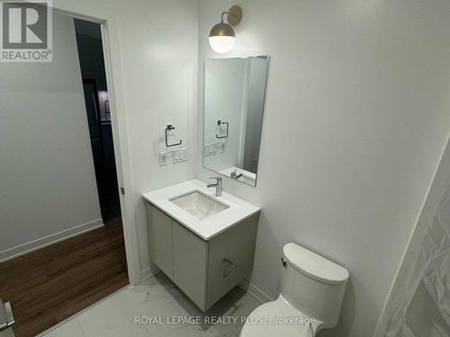 328 - 405 Dundas Street, Oakville, ON - Indoor Photo Showing Bathroom